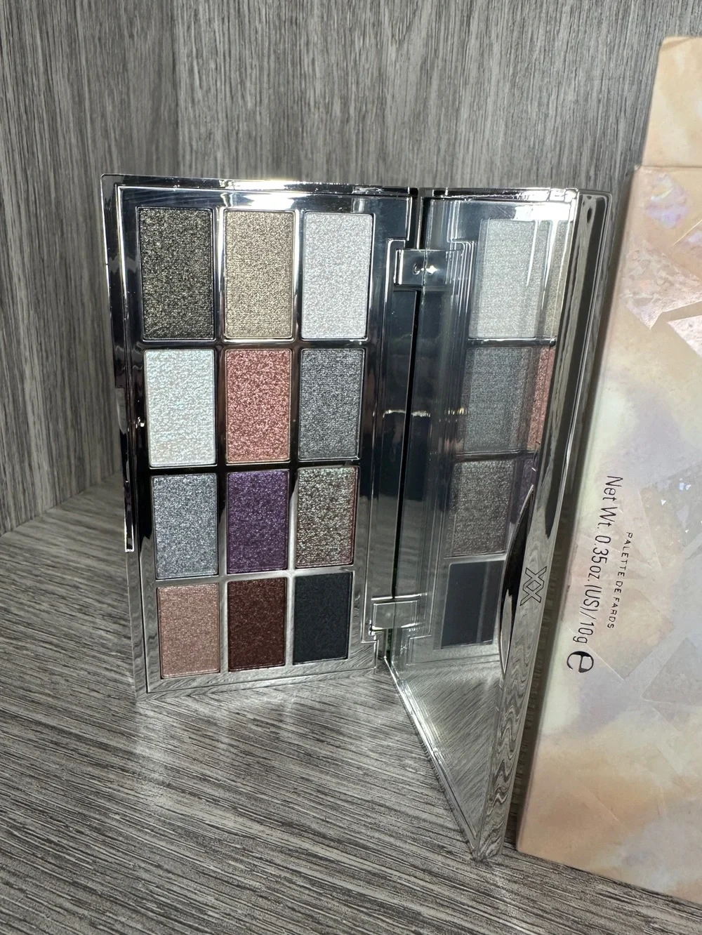 Revolution Crystal XX Shadow Palette